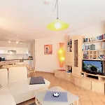 Laetitia By Rujana Apartman Binz