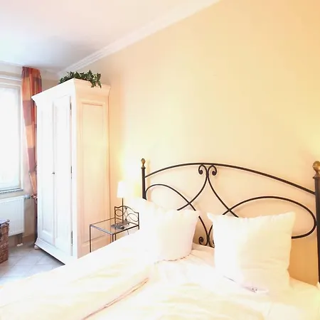 Laetitia By Rujana Binz