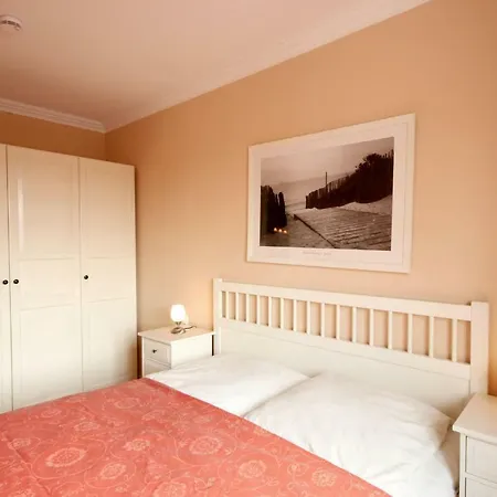 Laetitia By Rujana * Binz